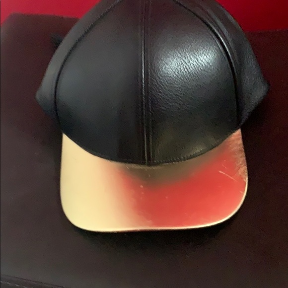 Gold baseball cap - Picture 4 of 4